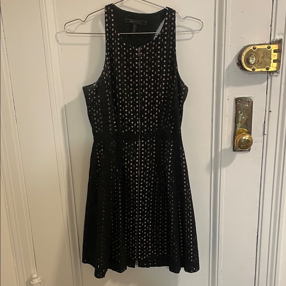 BCBG MAXAZRIA Black Sleeveless Dress with Cutout Design size 0